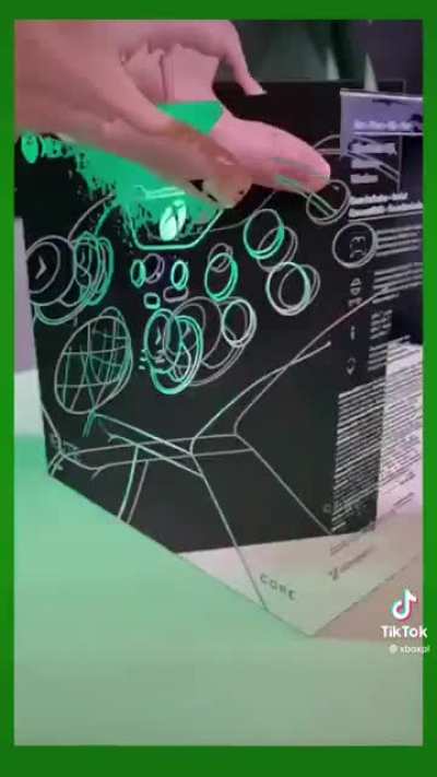Gotowi na unboxing? Xbox Elite 2!