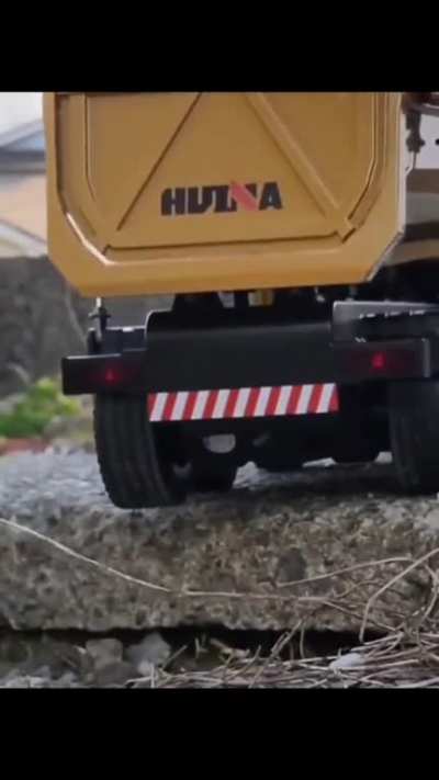 That dumpy