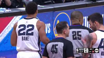 [Highlight] Cedi Osman and Desmond Bane now have some words with each other and Desmond Bane gets called for the technical foul for some reason