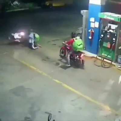 WCGW doing a wheelie with a heavy bag