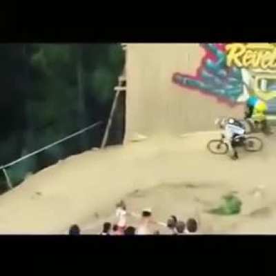 Mountain bike racing