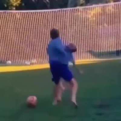 Just gonna defend against this goal…