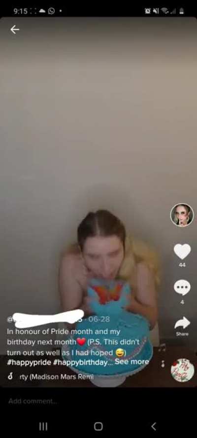 Cake girl