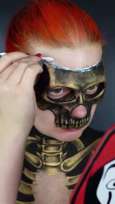 Gilded skull makeup
