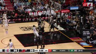 [Highlight] Bam hits the high arcing floater to give him another 30 point game!