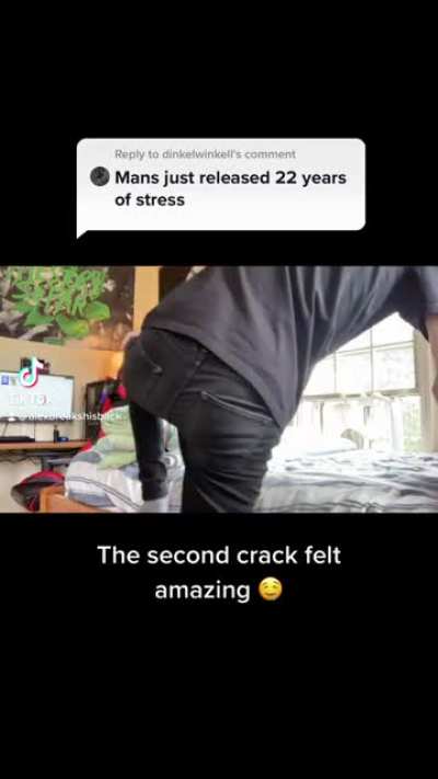 I wish I could crack my back like this
