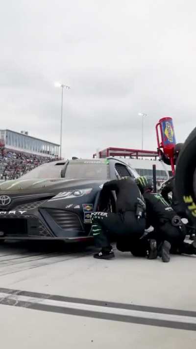 Pit Crews are so professional.