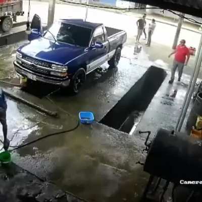 WCGW trying to step over a garage pit