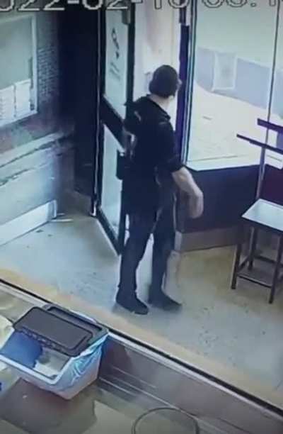 WCGW ordering 15 pizzas.