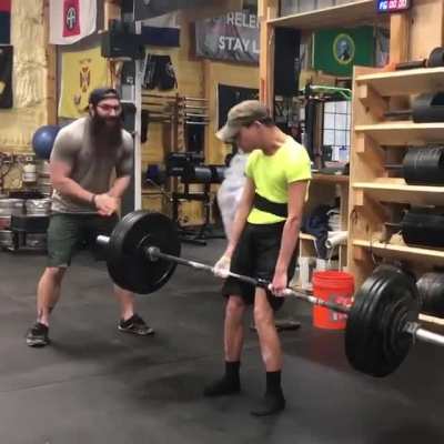 Guy with cerebral palsy deadlifts more than twice his weight