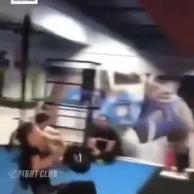 WCGW Self Defense Instructor: "if they try to attack you just kick them in the throat!"
