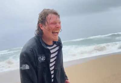This guy won’t mess with the ocean again.. ? ☠️