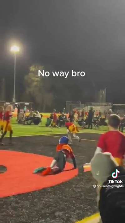 Was impressed at first, but then the way he pointed and laughed at the kid disgusted me ?