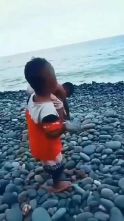 caption please ?