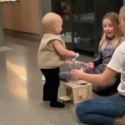 These big sisters were overjoyed to see their baby brother's first step <3