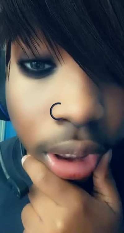 Random kid playing as an anime character ?