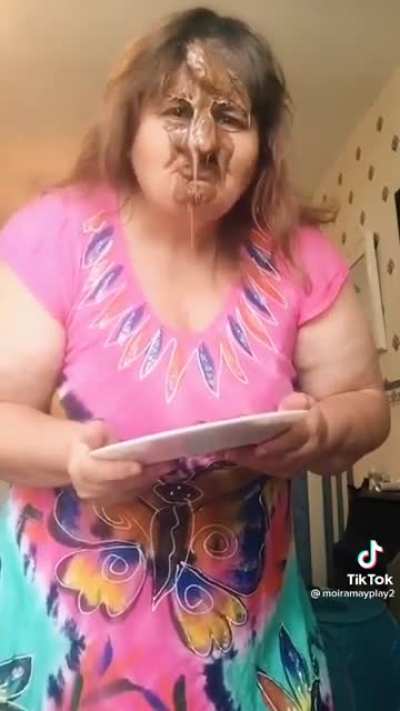 The things people do for attention. This is a grown ass woman ?