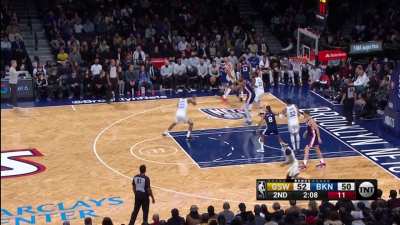 [Highlight] The Nets play some good defense on Curry