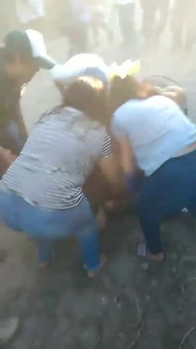 HMC while I step into the track while a horse race is going on