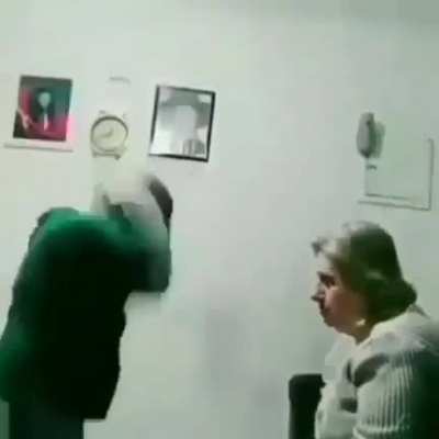 Just a video who became a spanish shitpost (From: perrito._.kratos on instagram)