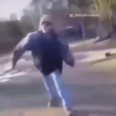 WCGW hammer hitting the knee