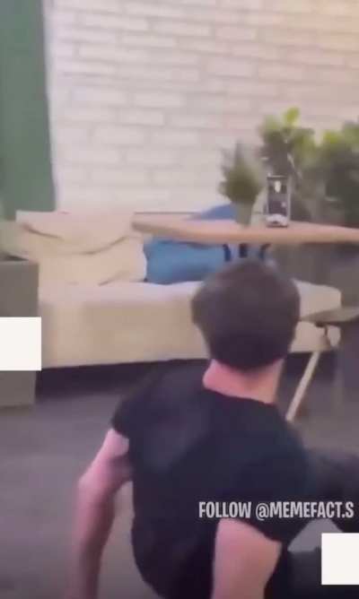 How to lose a friend 101