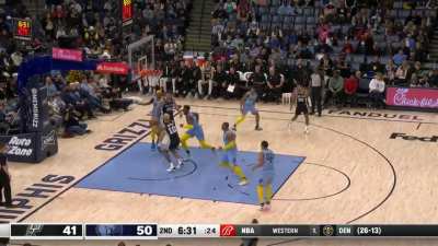 [Highlight] Jaren Jackson Jr blocks back to back shots, on opposite sides of the rim, with his left hand