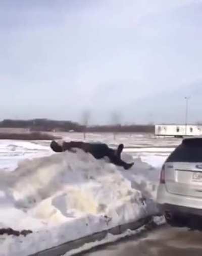 To jump in snow