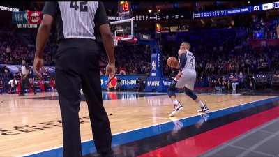[Highlight] Philly crowd chants "Fuck You Westbrook" during the review of Westbrook's out of bounds call.