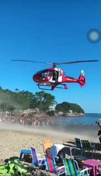 WCGW if i film the helicopter this close?