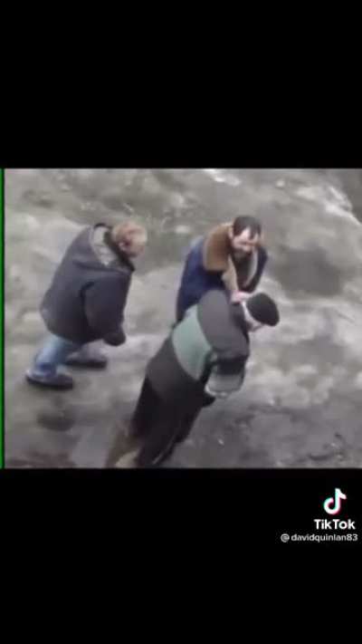 This is how you sneeze in Mother Russia
