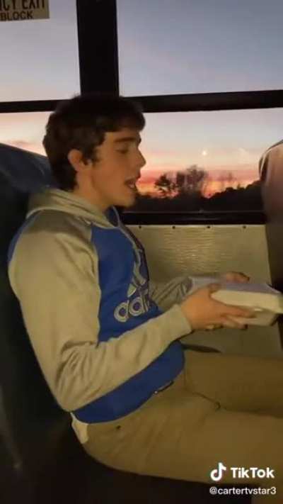 Ratchet white girl on the bus