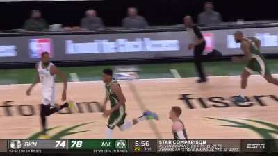 [Highlight] Bryn Forbes catches the pass, watches Shamet fly by, then drills the 3