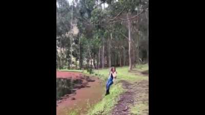 WCGW trying to stop a swinging rope
