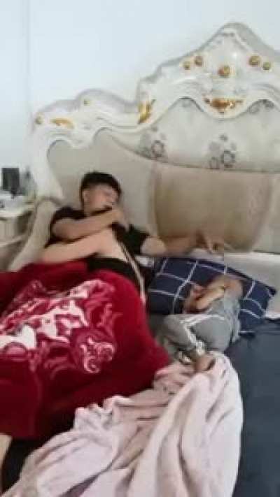 Ditch my video game for a nap! ?