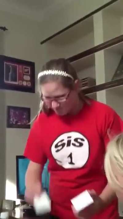 That's not how you unbox an iPhone