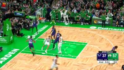 [Highlight] VINTAGE Blake Griffin finishes an alley oop