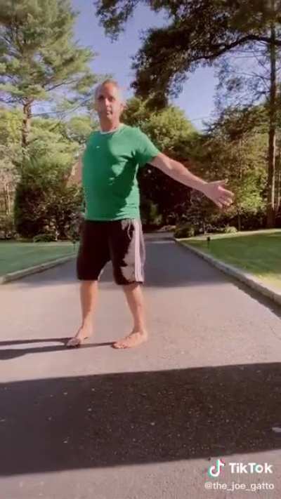 The self proclaimed king of the air hump ?