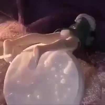 Pressurized splooge