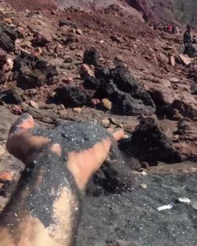 ? This Glitter Sand Beach In Iran