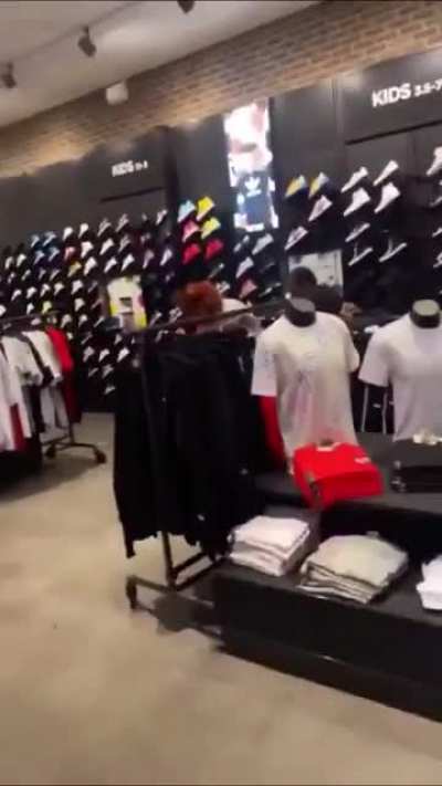 Just shopping for some low priced shoes