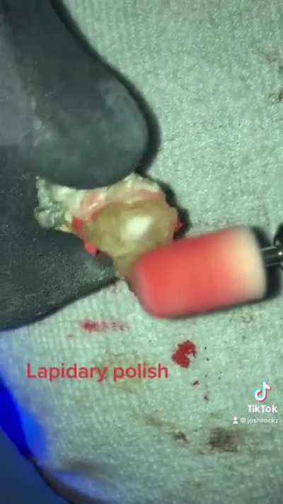 Polishing a crystal clam shell