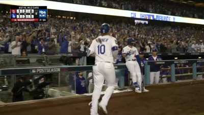 [Highlight] Turner hits a solo homer to deep left-field to tie the game at 1