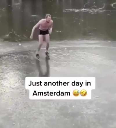 The cold never bothered him anyway ?‍♂️
