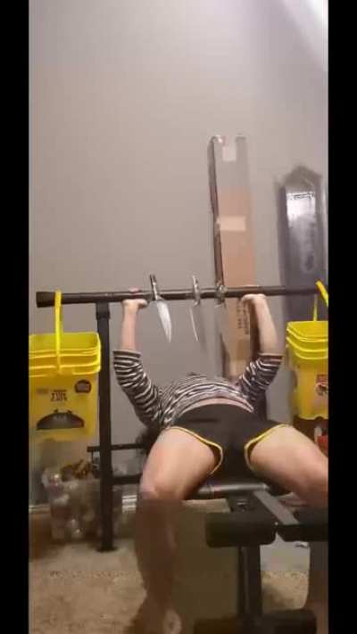 "Sigma Bad Boy" taped knives to the bar while bench-pressing to impress a girl who rejected him on Discord...