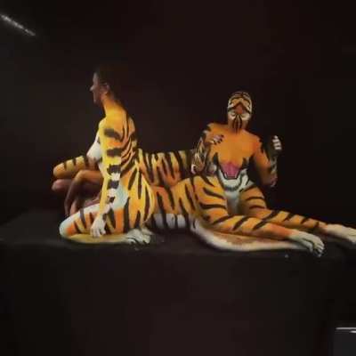 Bodypaint but wait..