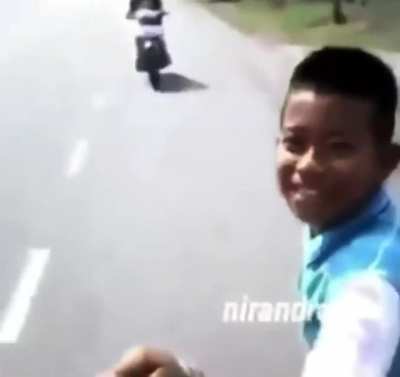 WCGW walking towards a moving bike