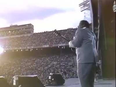 B.B. King breaks a string (3:00) and then replaces it while singing. This performance is worthy of a post on it's own.