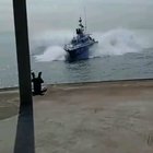 This boat is going fast!