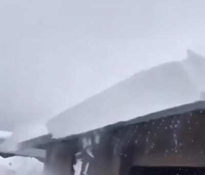 Look at how all the snow falls